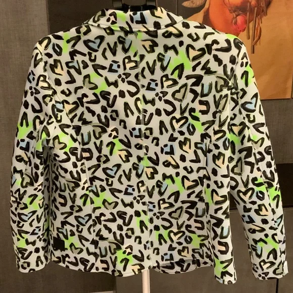 Marc Cain Women's Ice blue with Neon Green and Black Patterned Blazer N5 / US 10 - Picture 3 of 8